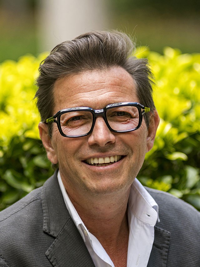 Dr. David Ponce