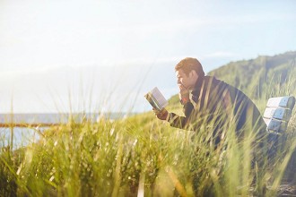 Biblioterapia: leer nos hace más felices