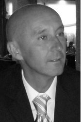Roberto Colom